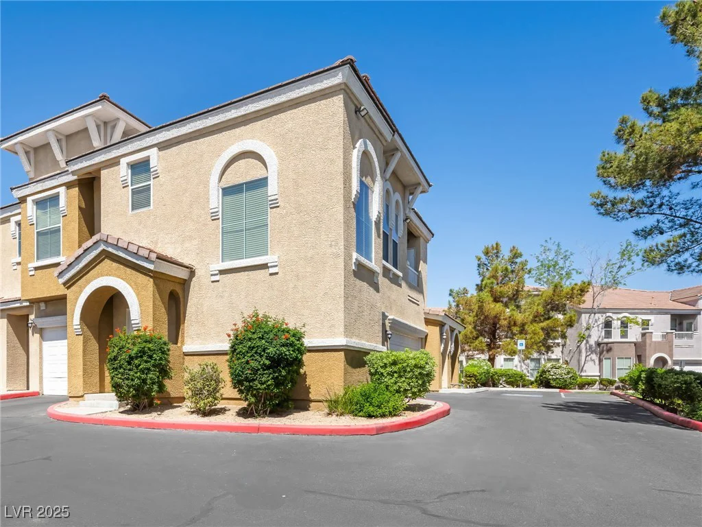 9975 Peace, Las Vegas, NV 89147