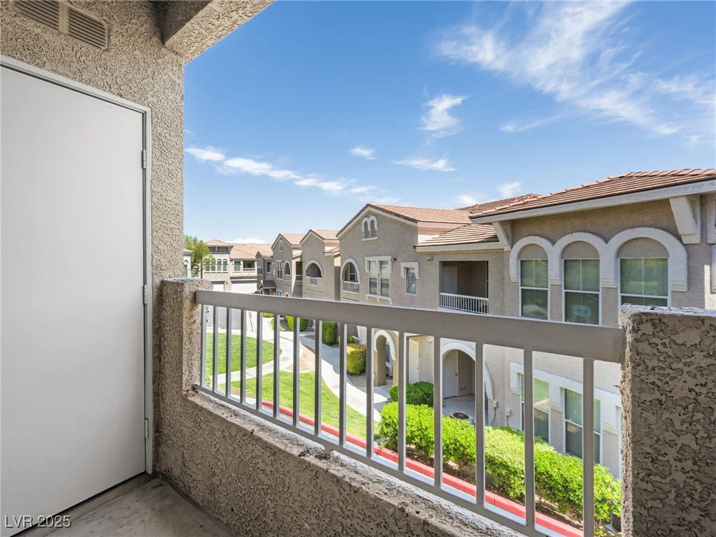 9975 Peace, Las Vegas, NV 89147
