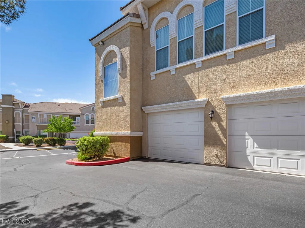 9975 Peace, Las Vegas, NV 89147
