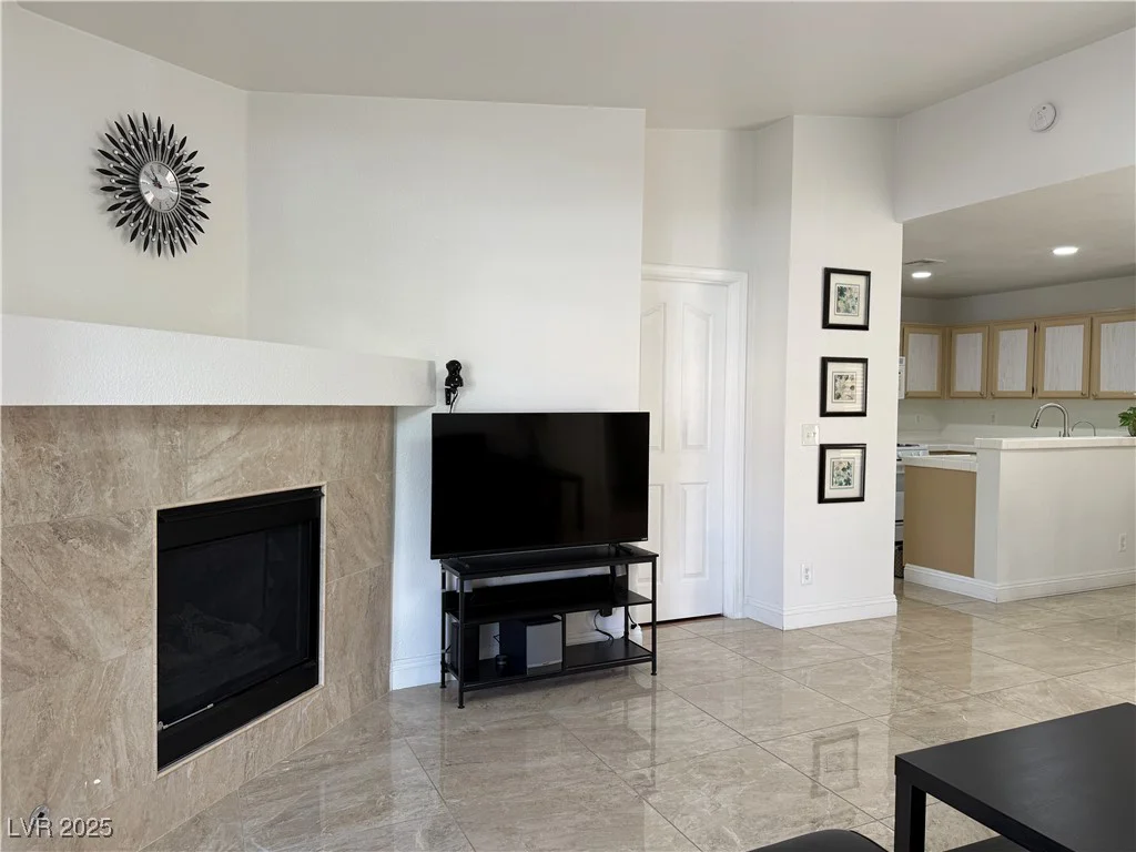 8452 Boseck, Las Vegas, NV 89145