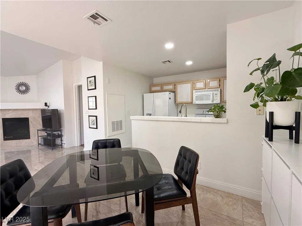 8452 Boseck, Las Vegas, NV 89145