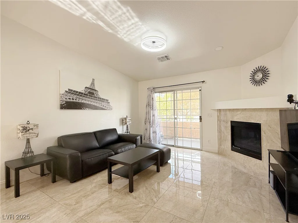 8452 Boseck, Las Vegas, NV 89145