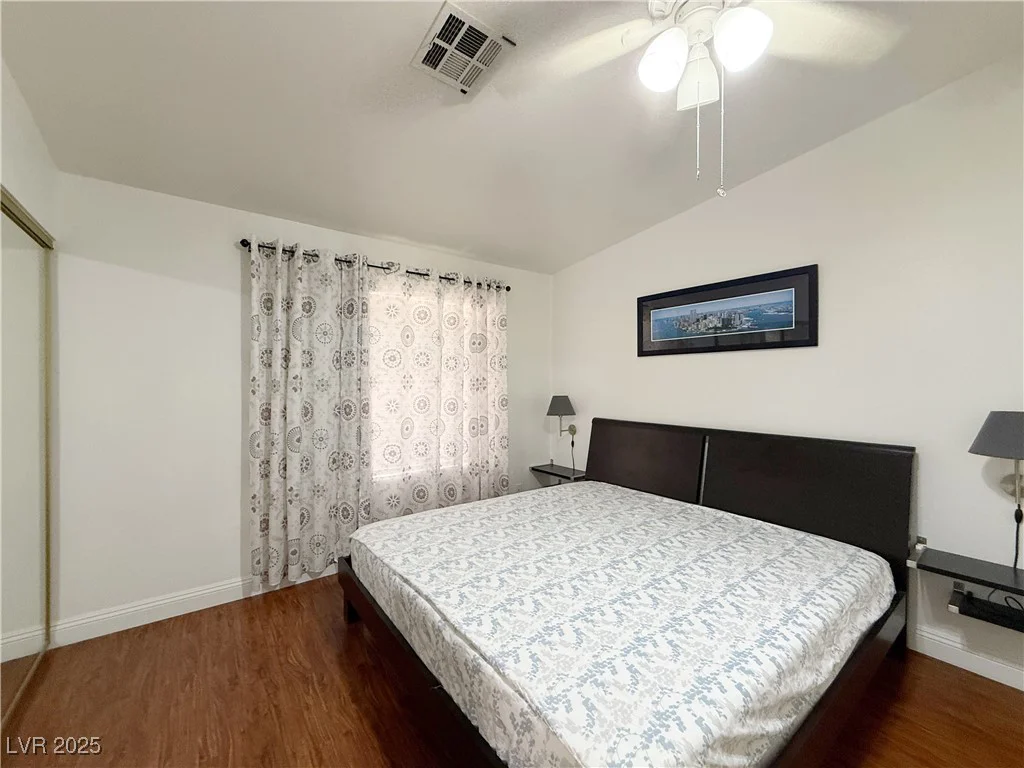 8452 Boseck, Las Vegas, NV 89145