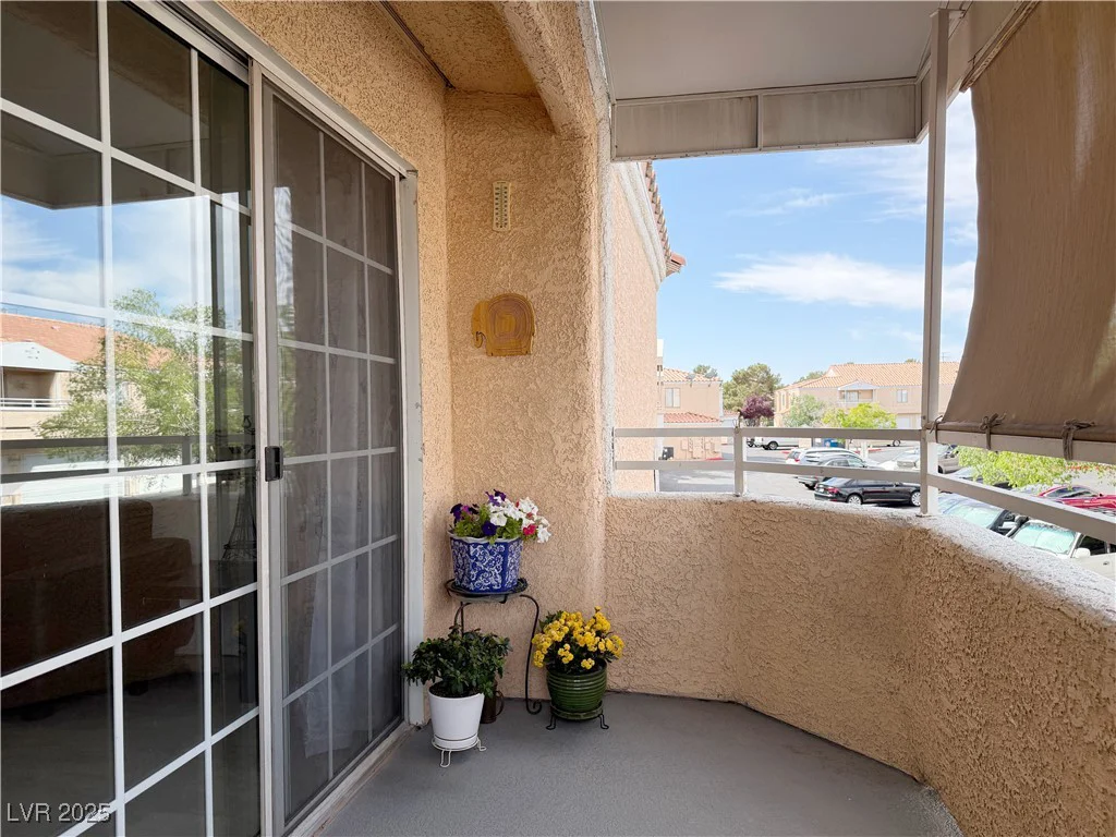 8452 Boseck, Las Vegas, NV 89145