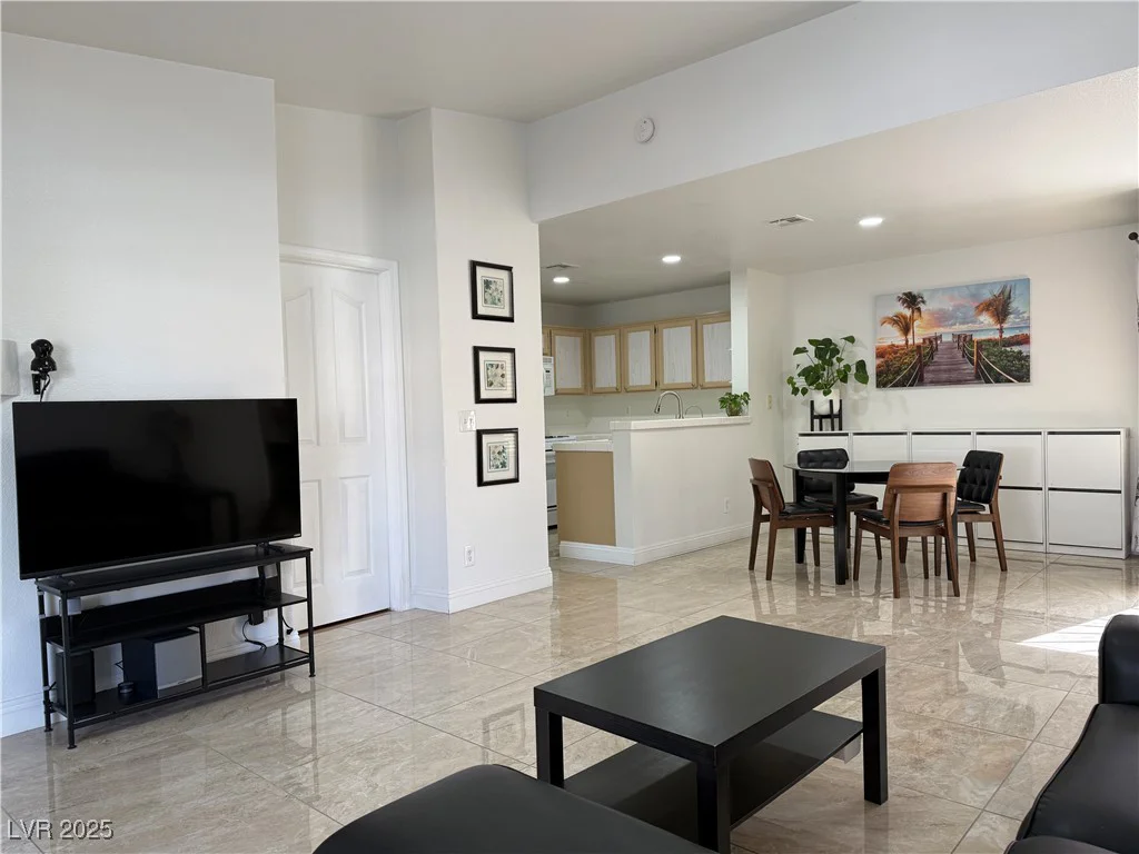 8452 Boseck, Las Vegas, NV 89145