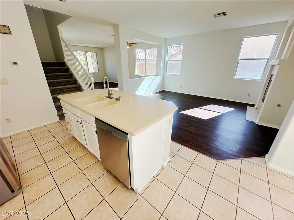 181 Ruby Ridge, Henderson, NV 89002