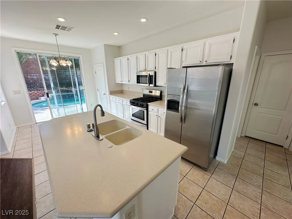181 Ruby Ridge, Henderson, NV 89002