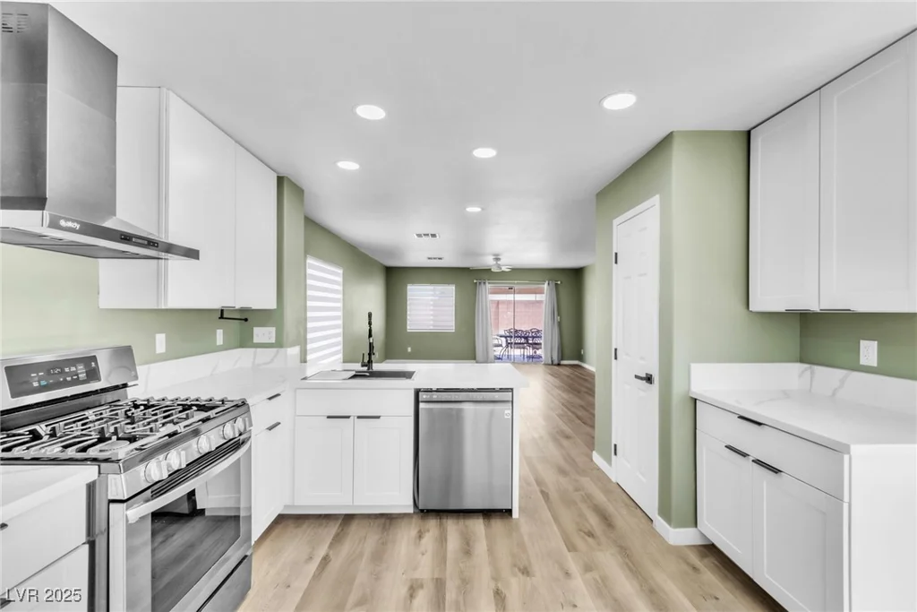 5332 Hadley, North Las Vegas, NV 89031