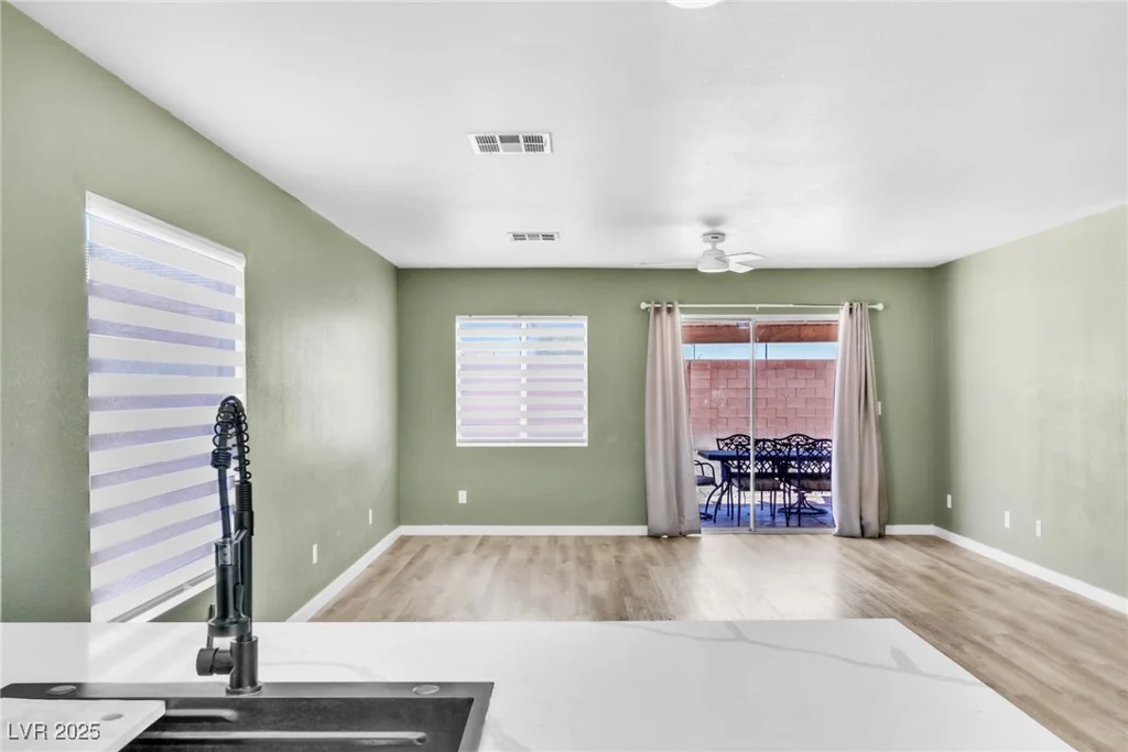 5332 Hadley, North Las Vegas, NV 89031