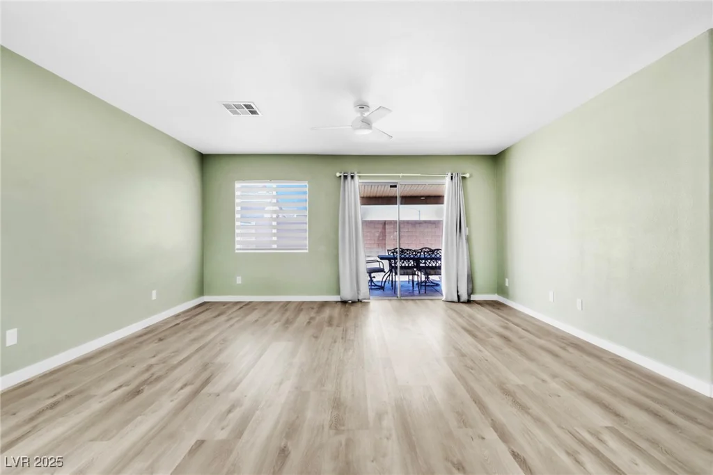 5332 Hadley, North Las Vegas, NV 89031