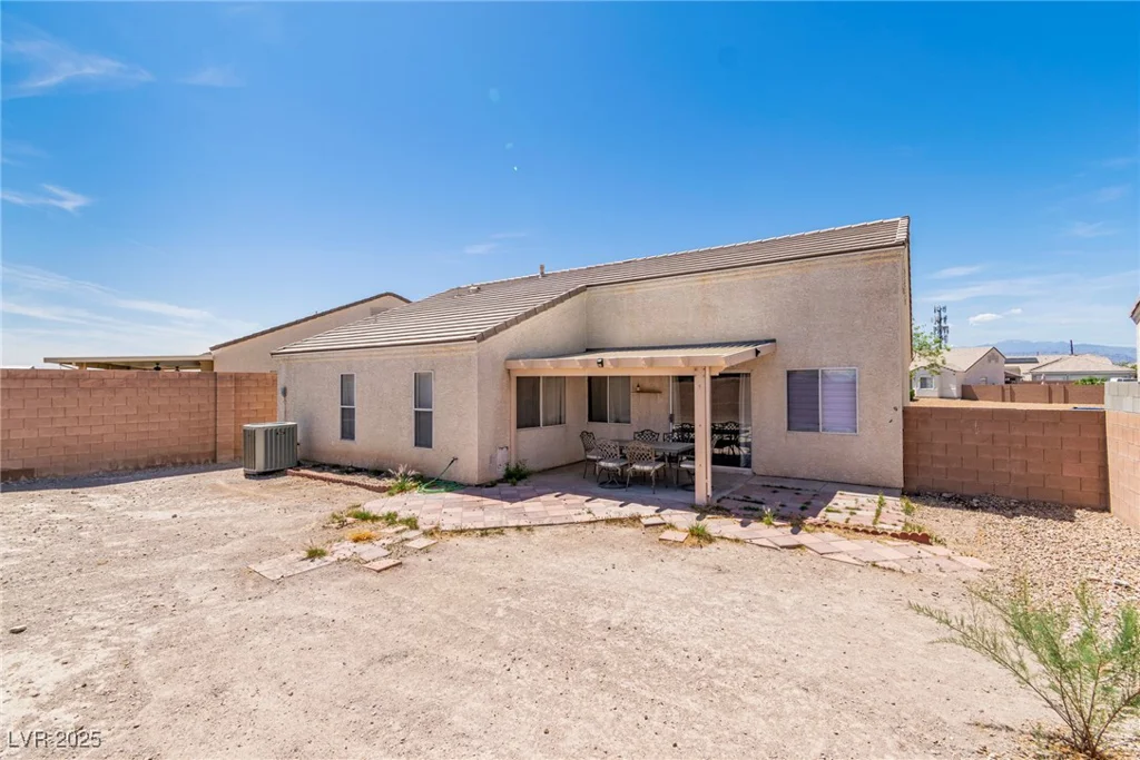5332 Hadley, North Las Vegas, NV 89031