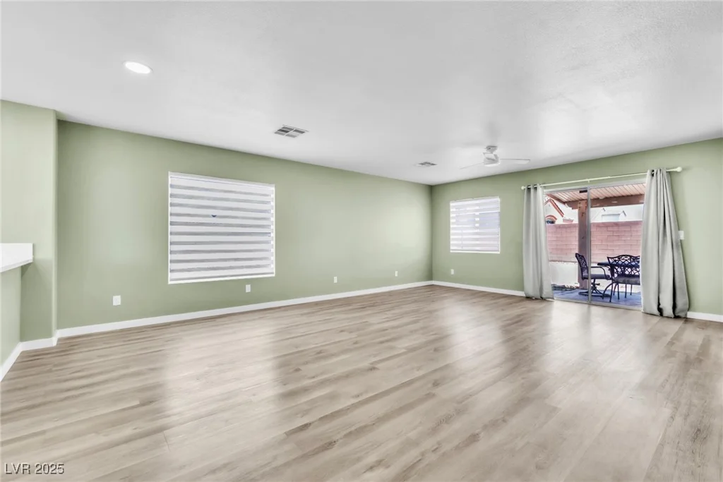 5332 Hadley, North Las Vegas, NV 89031