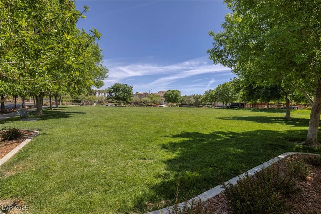 11419 Belmont Lake, Las Vegas, NV 89135