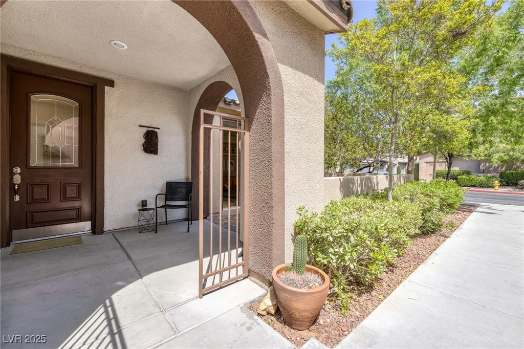 11419 Belmont Lake, Las Vegas, NV 89135