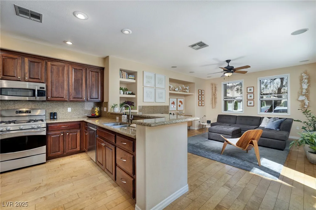11419 Belmont Lake, Las Vegas, NV 89135