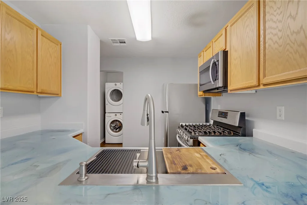 9932 Keephills, Las Vegas, NV 89183