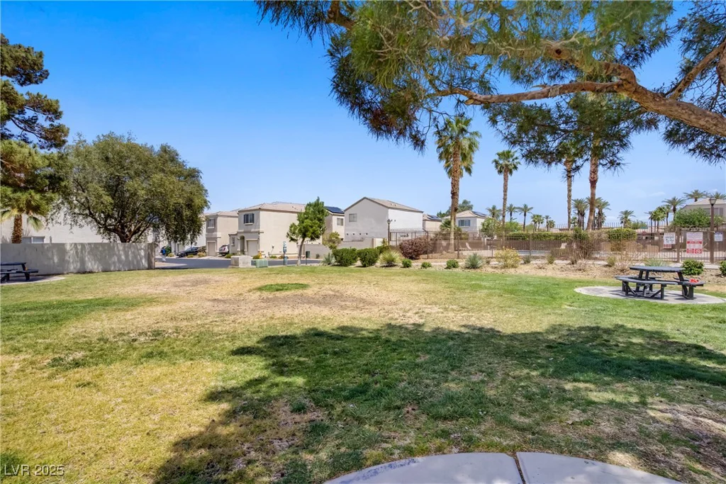 9932 Keephills, Las Vegas, NV 89183