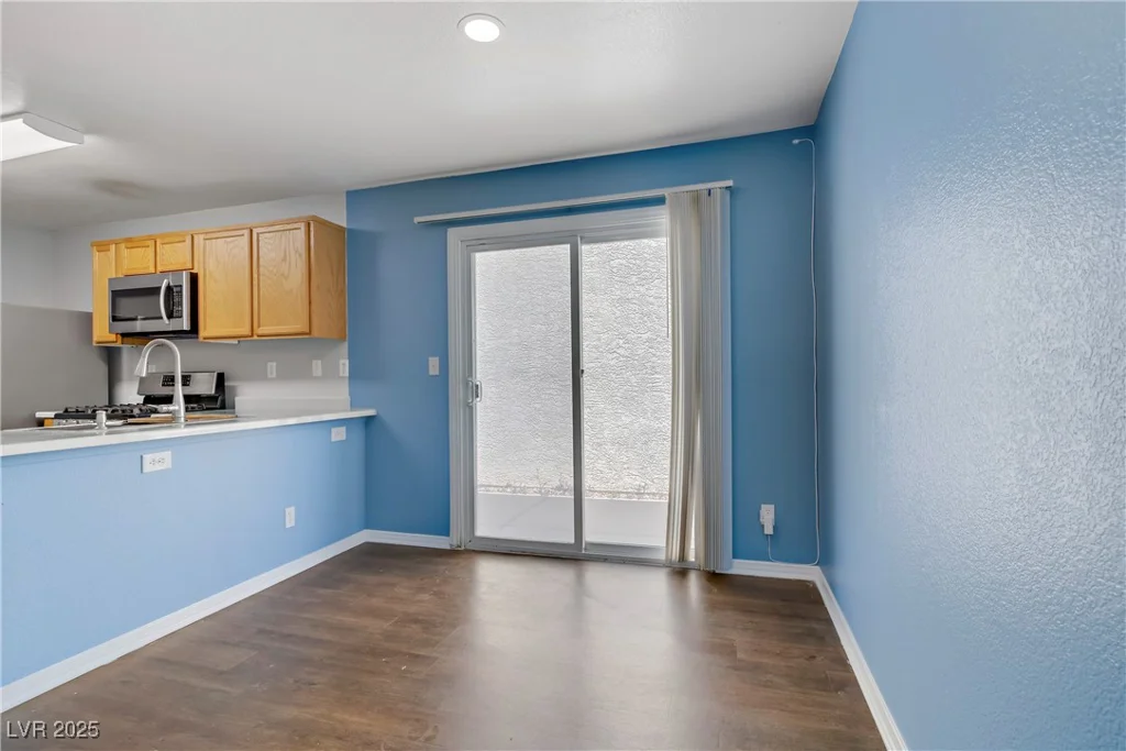 9932 Keephills, Las Vegas, NV 89183