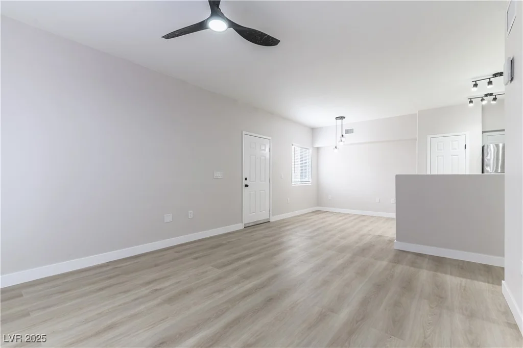9303 Gilcrease, Las Vegas, NV 89149