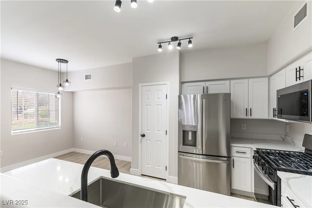 9303 Gilcrease, Las Vegas, NV 89149