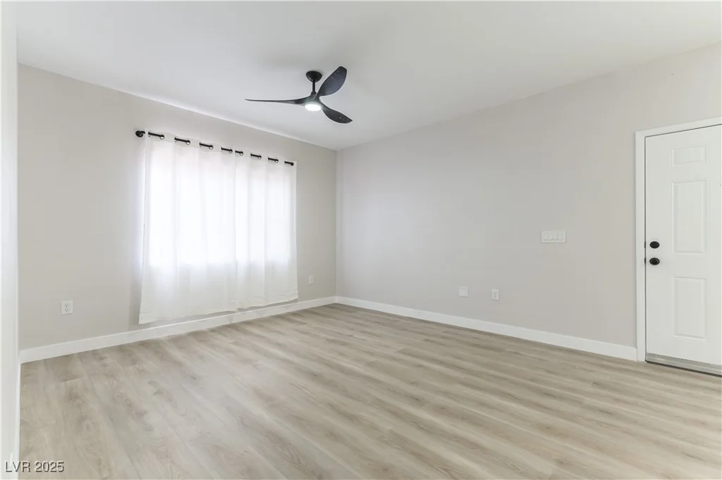 9303 Gilcrease, Las Vegas, NV 89149
