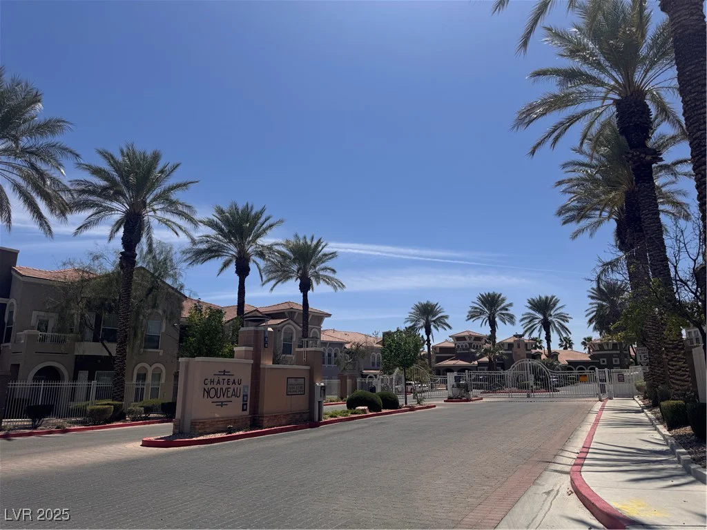 9975 Peace, Las Vegas, NV 89147
