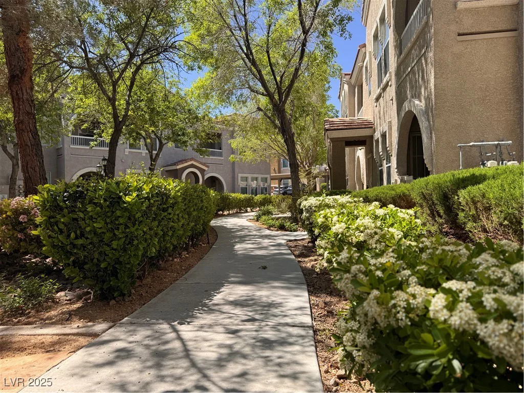 9975 Peace, Las Vegas, NV 89147