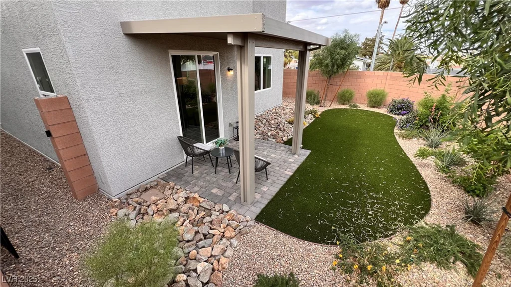 5151 Capucina, Las Vegas, NV 89122