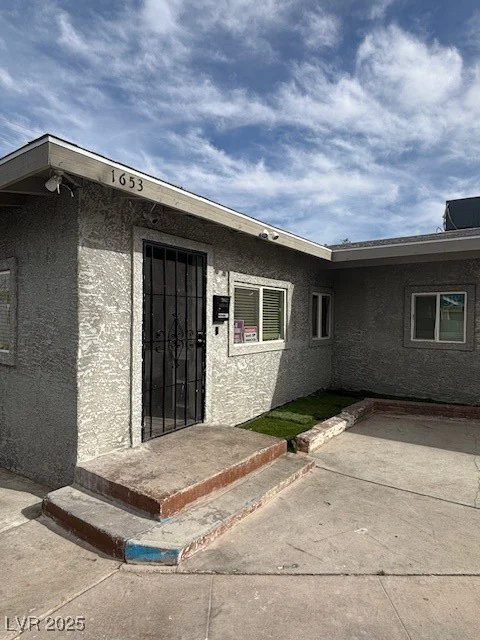 1651 Cadillac, Las Vegas, NV 89106