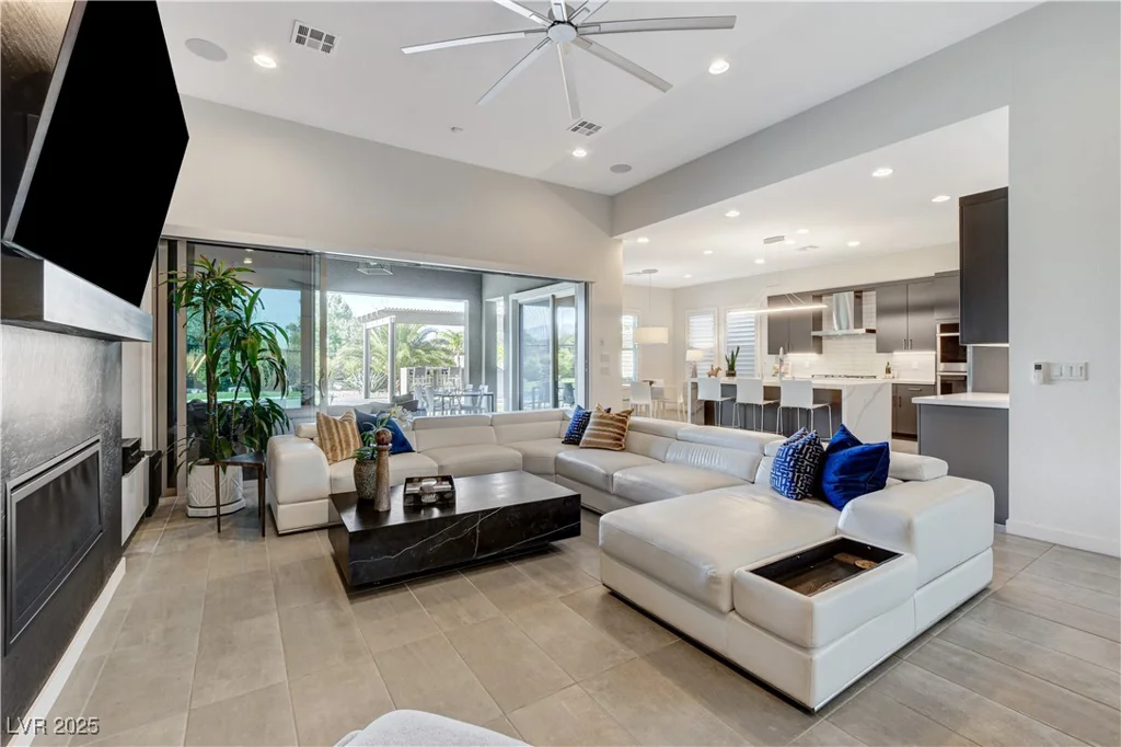 10004 Terrastone, Las Vegas, NV 89148