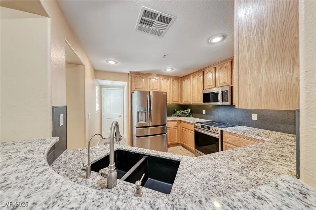 173 Calm Morning, Henderson, NV 89002