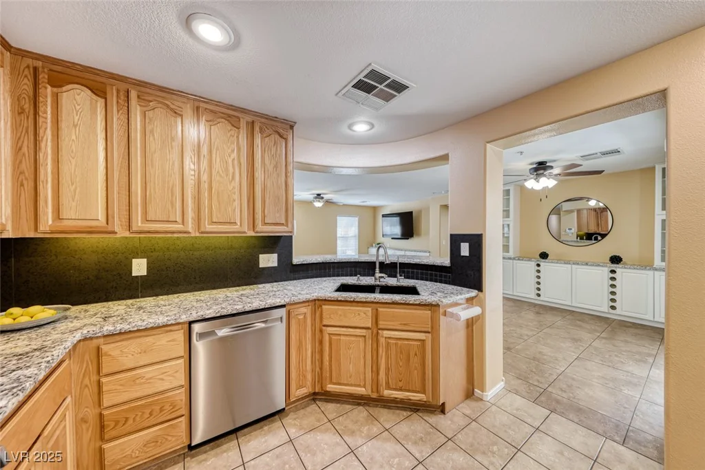 173 Calm Morning, Henderson, NV 89002