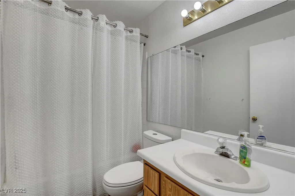 2504 Soldier Creek, Las Vegas, NV 89106