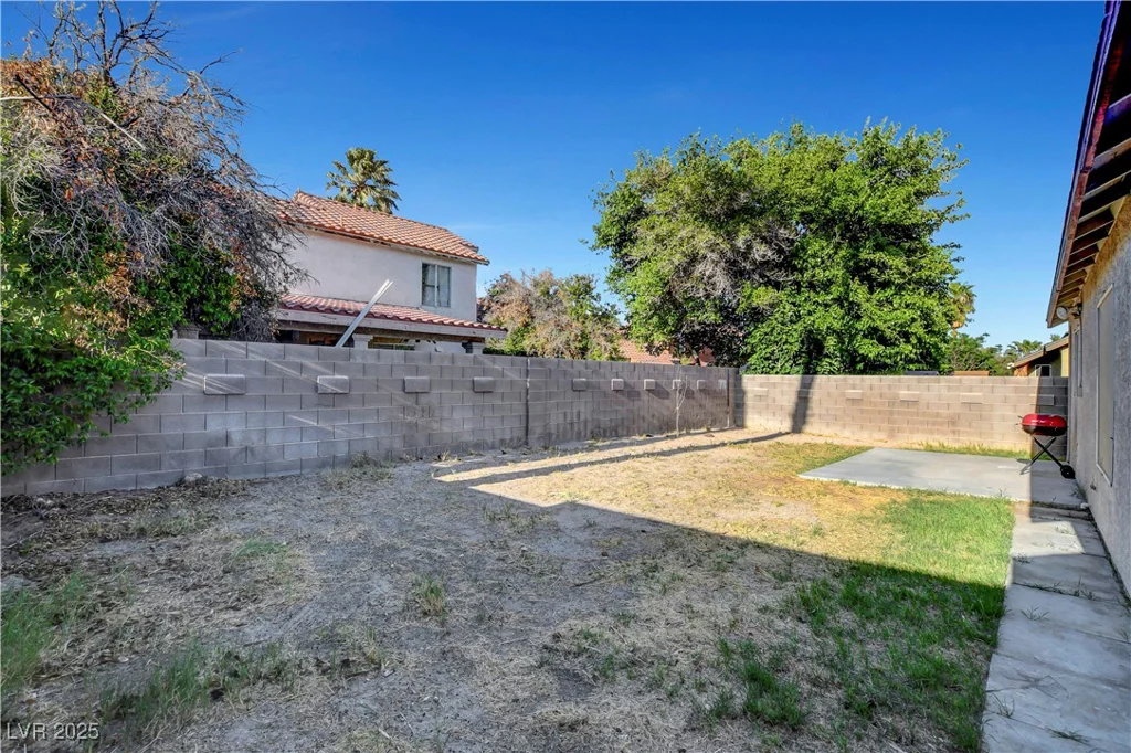 2504 Soldier Creek, Las Vegas, NV 89106