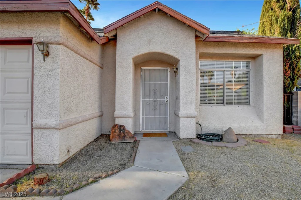 2504 Soldier Creek, Las Vegas, NV 89106
