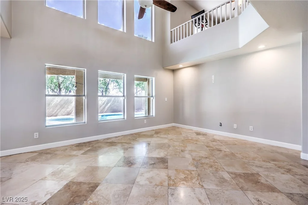1112 Caraway, Las Vegas, NV 89144