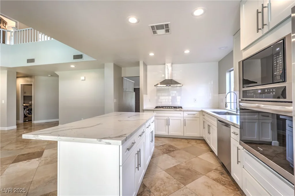 1112 Caraway, Las Vegas, NV 89144