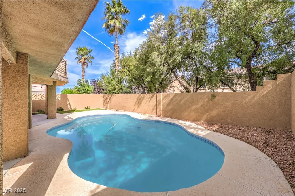 1112 Caraway, Las Vegas, NV 89144