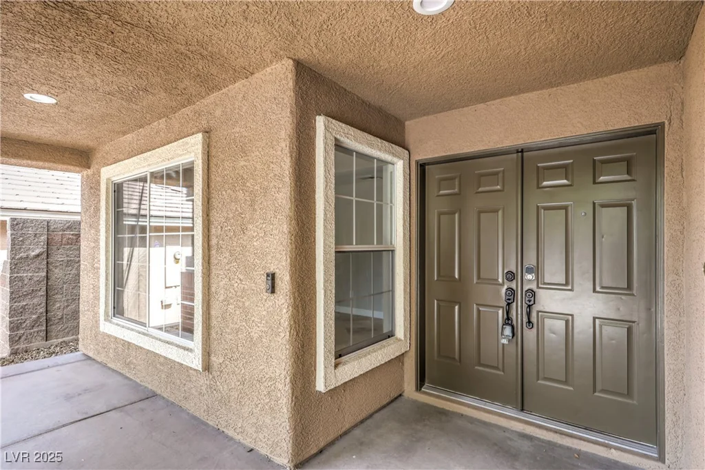 1112 Caraway, Las Vegas, NV 89144