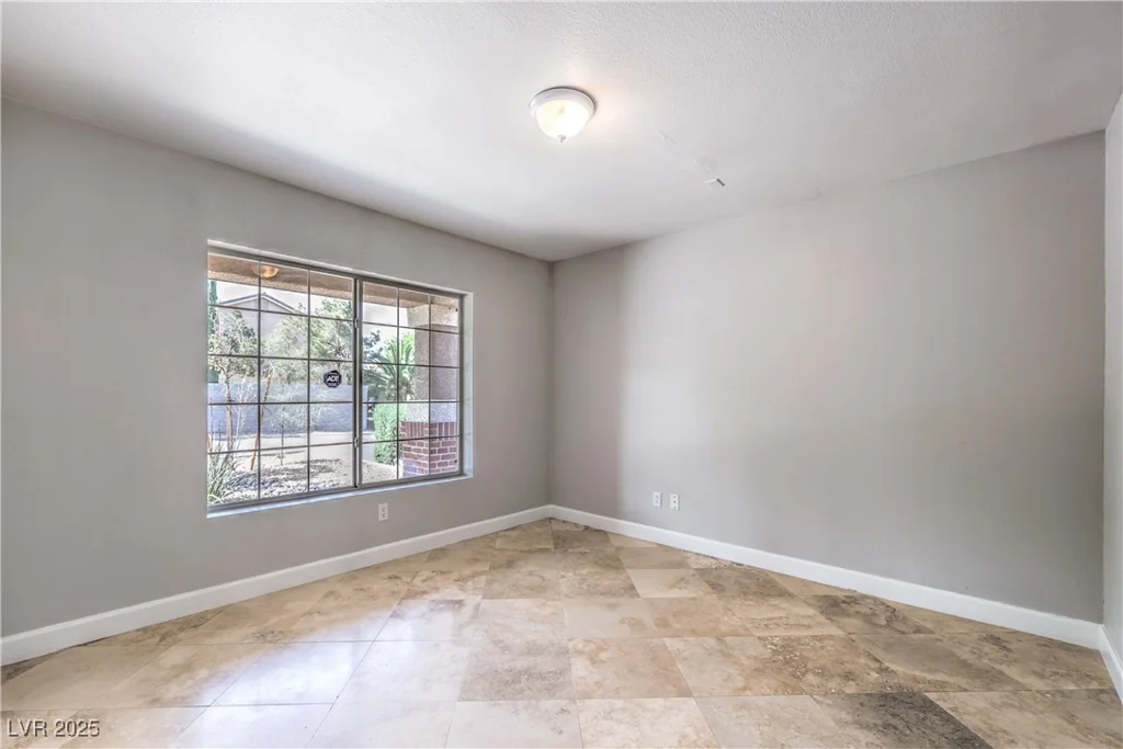 1112 Caraway, Las Vegas, NV 89144