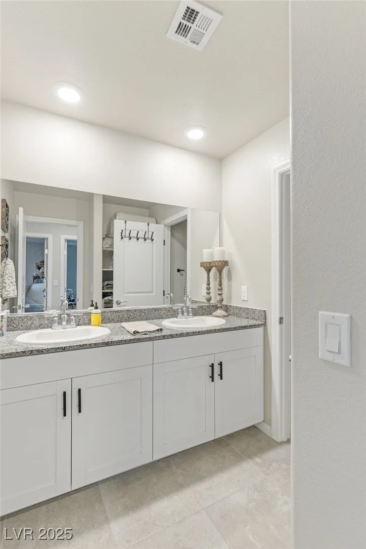 8316 Gold River, Las Vegas, NV 89113