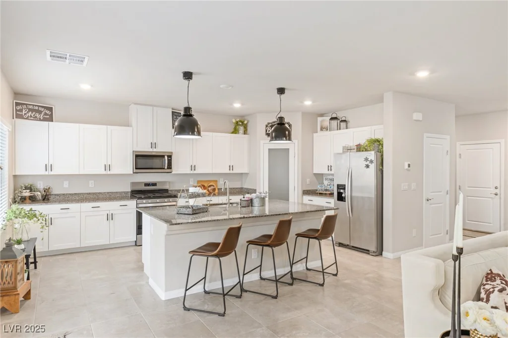 8316 Gold River, Las Vegas, NV 89113