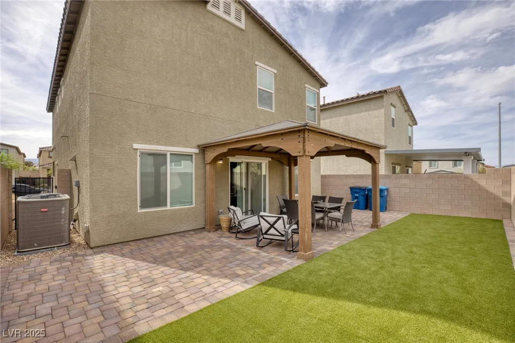 8316 Gold River, Las Vegas, NV 89113
