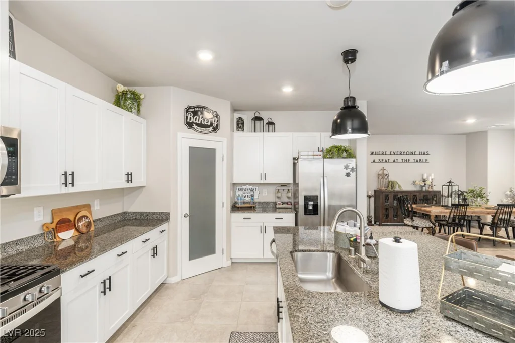 8316 Gold River, Las Vegas, NV 89113