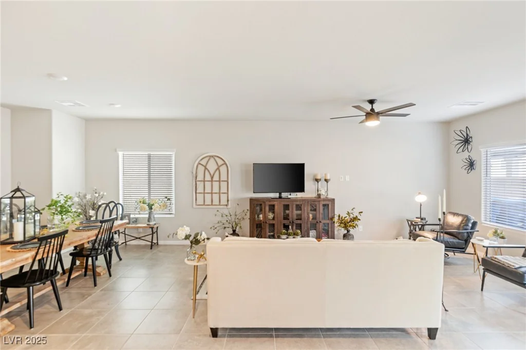 8316 Gold River, Las Vegas, NV 89113