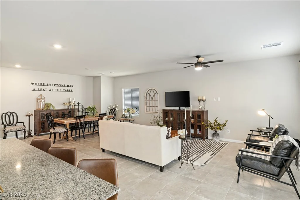 8316 Gold River, Las Vegas, NV 89113