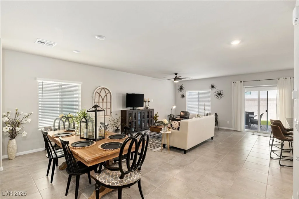 8316 Gold River, Las Vegas, NV 89113