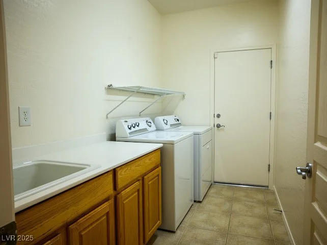7668 Broadwing, North Las Vegas, NV 89084
