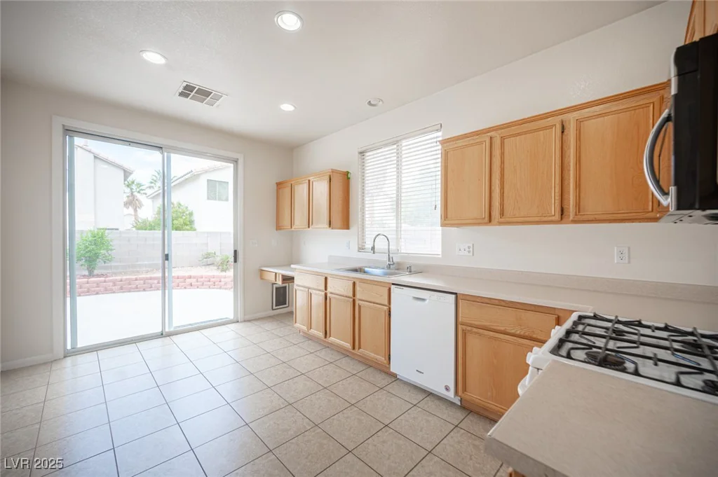 8564 Lost Gold, Las Vegas, NV 89129