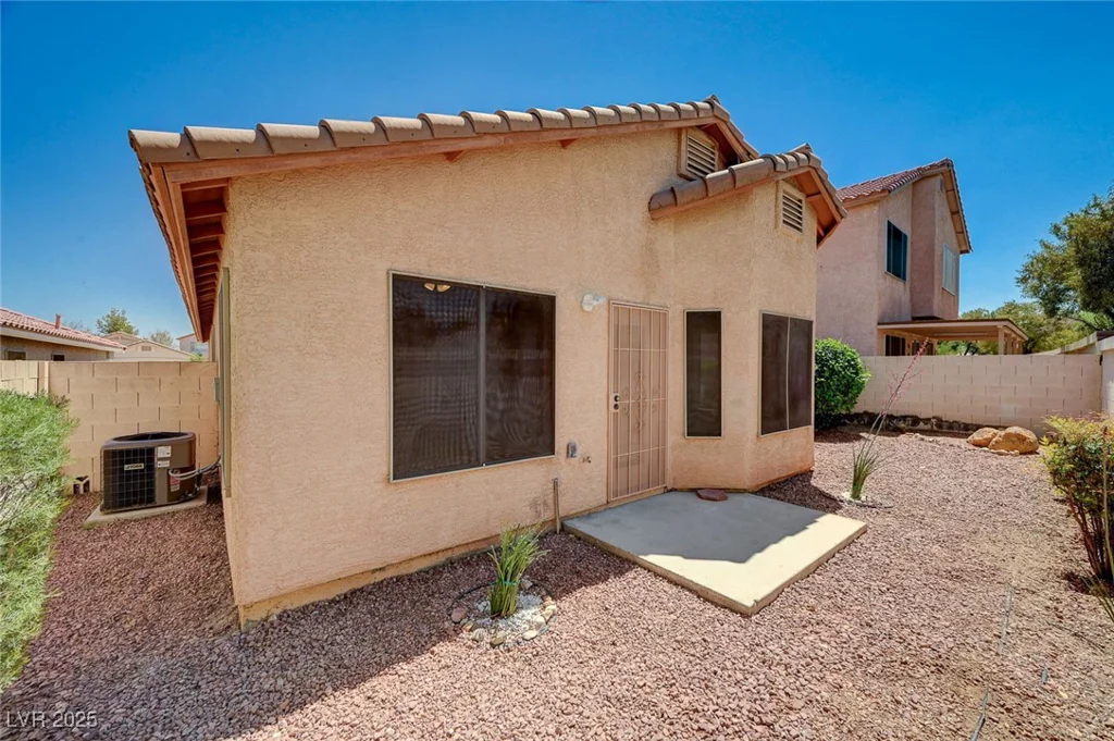 8028 Hurricane Cove, Las Vegas, NV 89129